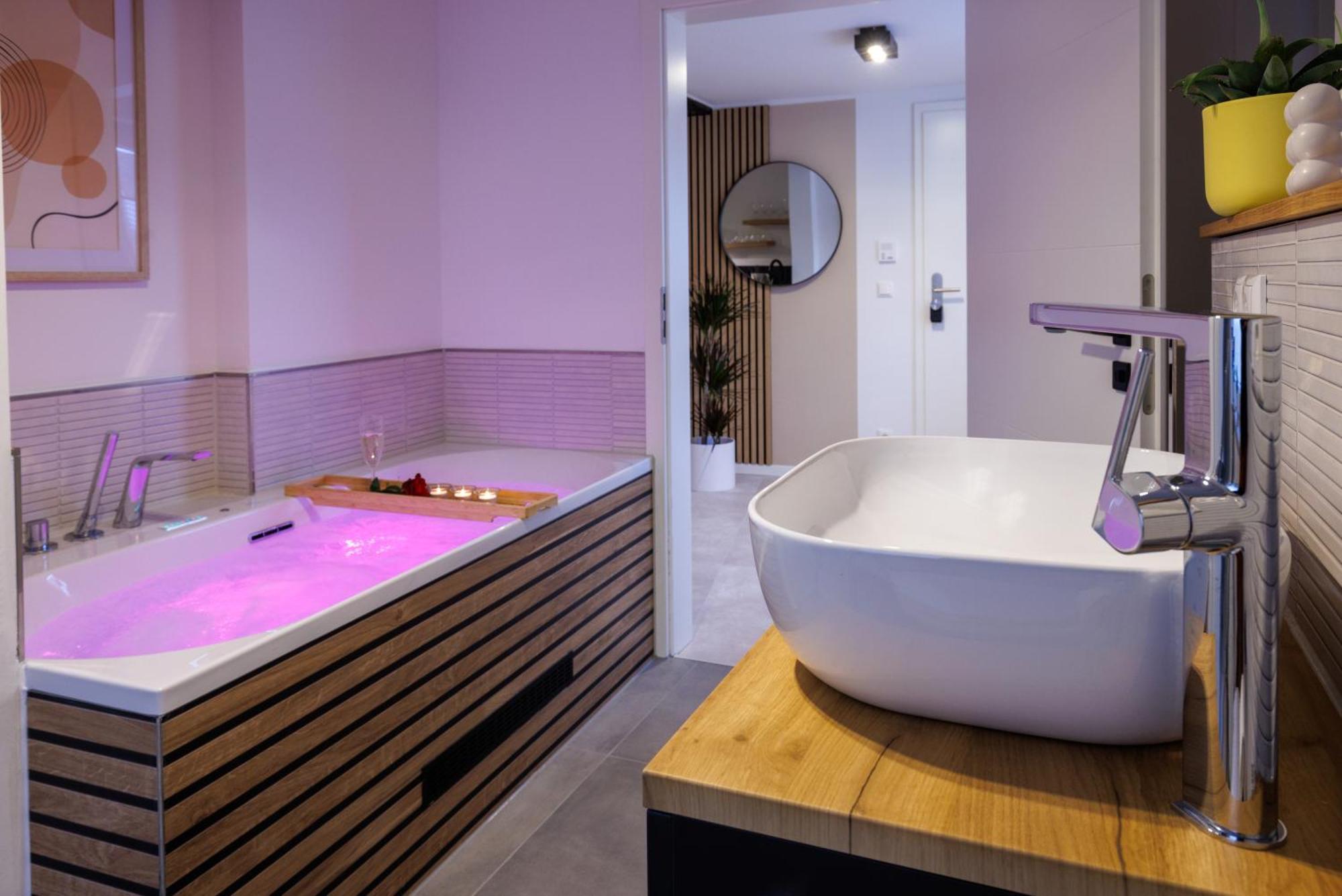 Romantisches Apartment Mit Whirlpool In Bayreuther Fussgaengerzone Экстерьер фото